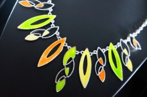 Vente en gros de bijoux en émail