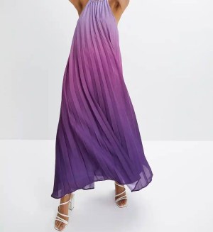 Robes pour femmes en gros, Catégorie A, tailles 38–46, à partir de 2,90 €, printemps/ét...