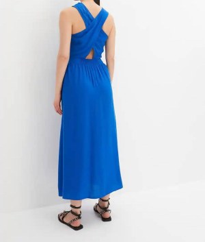 Robes pour femmes en gros, Catégorie A, tailles 44–50, à partir de 2,90 €, printemps/ét...