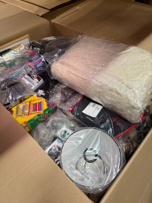 350 € – Palette MIX P9 avec électroménager, articles pour la maison et produits pour en...