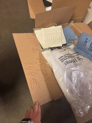 144 € pour 45 pièces – Mix d’articles ménagers de marque (retours A/B/C) en provenance...