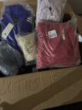362 € pour 56 pièces – Mix de vêtements de marques pour femmes et hommes, retours clien...