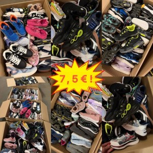 À partir de 7,50 €/paire Mix de chaussures Dockers pour enfants, catégorie A / échantil...