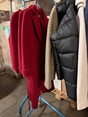 550 € Mix de vêtements femme Stock, lot n°10, 100 pièces, catégorie A, marchandise neuv...