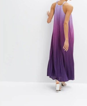 Robes pour femmes en gros, Catégorie A, tailles 38–46, à partir de 2,90 €, printemps/ét...