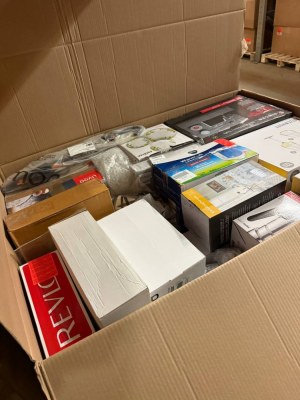 350 € par palette – Marchandises de retour MIX : appareils ménagers, électronique, arti...
