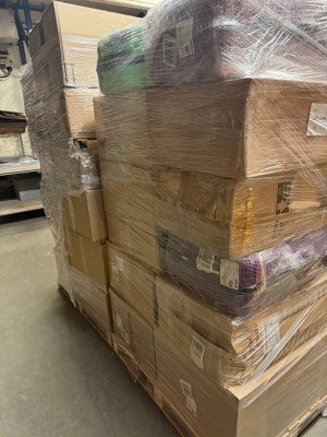 432 € par lot – Mix de valises de marque (12 pièces, catégorie A/B/C, retours clients...)