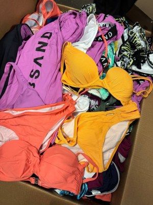 16 € par kg – Maillots de bain pour femmes (Catégorie A, 100 % articles neufs et échant...)