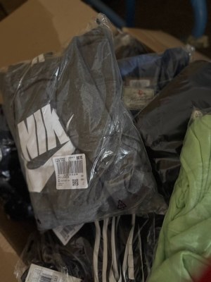 364 € – Lot mixte de vêtements de marque pour femmes et hommes, 60 pièces, retours prem...