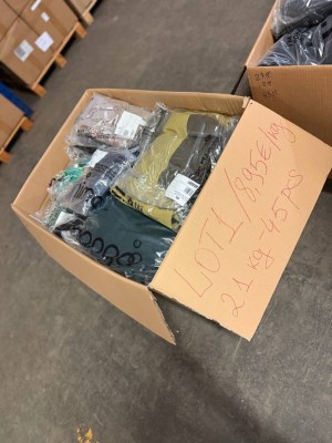 187,95 € – Vêtements de marque mixtes pour femmes et hommes, 45 pièces, 21 kg, retours...