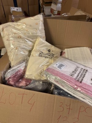 133 € – Produits de marque pour la maison, 37 articles dans le lot n°4, mix de retours...