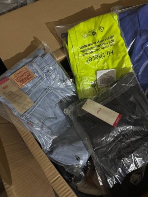 453 € – Lot mixte hommes & femmes, 78 pièces, retours clients A–C, grandes marques comm...