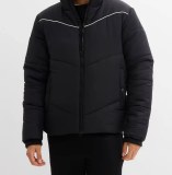 À partir de 9,20 €/pièce. Stock de vestes homme à capuche, catégorie A, automne/hiver/p...
