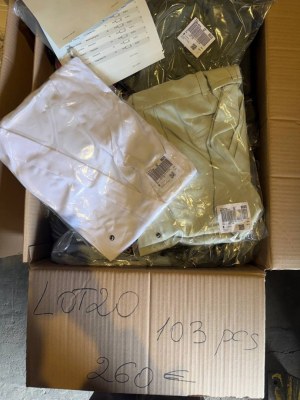 260 € Lot n°20, stock de vêtements de marque mix, 103 pièces, catégorie A/B, retours cl...