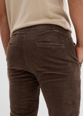 2,90 €/pièce Pantalons homme catégorie A, automne/hiver, tailles 36–46, articles neufs...