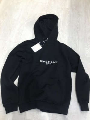 VENTE EN LOT Givenchy