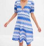 Robes pour femmes en gros, Catégorie A, tailles 32–44, à partir de 2,90 €, printemps/ét...