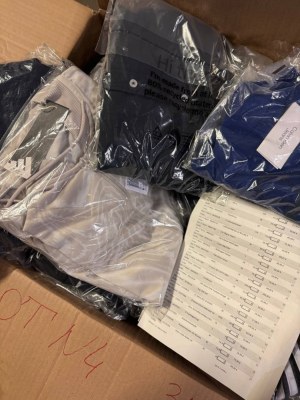 377 € – Vêtements de marque pour femmes et hommes (mix), 66 pièces