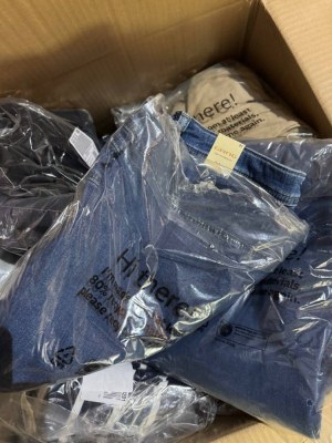 438 € – Lot de vêtements de marque mixte femme & homme (70 pièces), retours clients, gr...