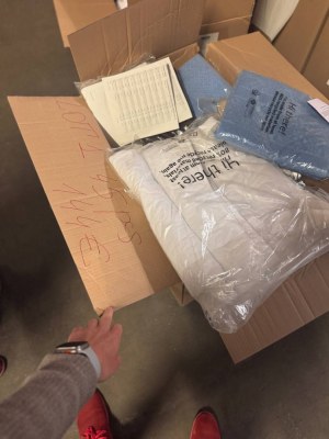 144 € pour 45 pièces – Mix d’articles ménagers de marque (retours A/B/C) en provenance...