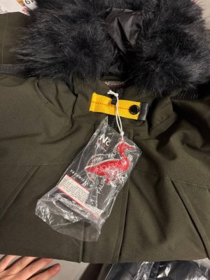 À partir de 20 € mix de vestes d’hiver de marques hommes & femmes, parkas, doudounes, manteaux,...