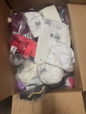 306,50 € Mix d’été vêtements de marque femmes & hommes Lot n°5 115 pièces, prix unitair...