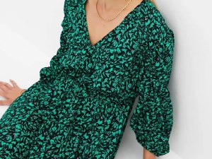 2,80 € Robes femme stock Catégorie A, tailles 36–40, saison été automne printemps, comm...