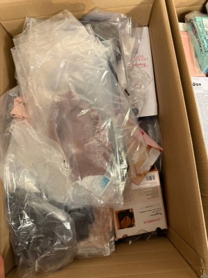 378 € / Lot de lingerie féminine de marque, lot n° 111 de 90 pièces, catégorie A/B/C,...