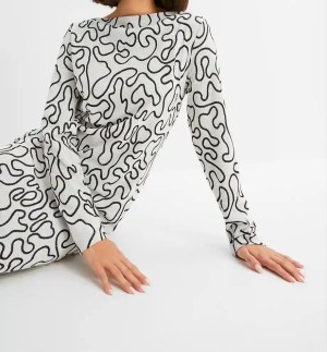 Robes pour femmes en gros, Catégorie A, tailles 32–48, à partir de 2,90 €, printemps/ét...