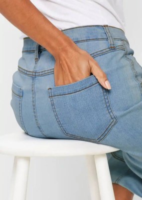 2,90 €/pièce - Jupe en jean pour femme, stock, saison printemps-été, tailles 38-54, liv...