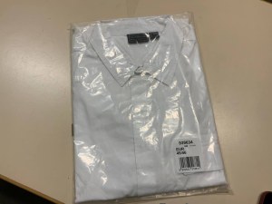 2,30 €/pièce - Chemises pour hommes, stock, saison printemps-été, tailles européennes...