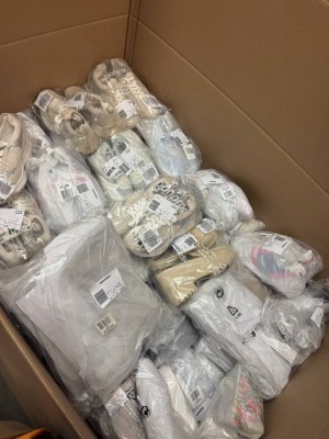 À partir de 4,50 € – Chaussures d'été neuves, 95 % femmes, 5 % hommes, expédition rapide