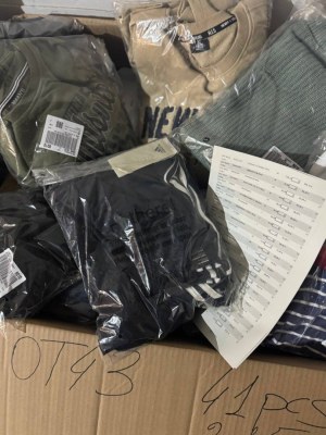 215 € – Vêtements de marque mixte pour femmes et hommes, 41 pièces, retours clients cat...