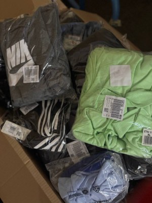 364 € – Lot mixte de vêtements de marque pour femmes et hommes, 60 pièces, retours prem...