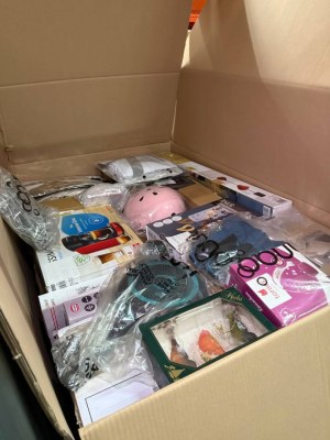 351€ Palette MIX P1 – Électroménager, articles pour enfants, décoration, textile, jouet...