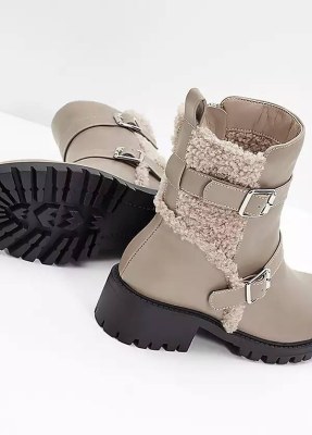 7,50 € par paire à partir de 20 pcs – Stock chaussures hiver/automne, femmes ...