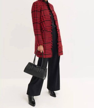 À partir de 5,00 €/pièce. Stock de blazers longs pour femmes, cat. A, tailles 36–48, au...