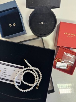 37,99€ par pièce – Bijoux & montres (mix), 561 pièces, marques de renommée mondiale, re...