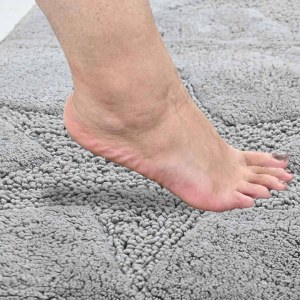 3,50 € Tapis de bain gris 55x50 cm hauteur de poil 13 mm poids 1,9 kg produit neuf en...