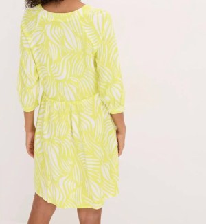 2,80 € Robes pour femmes stock catégorie A tailles 36–54 à partir de 20 pièces provenan...