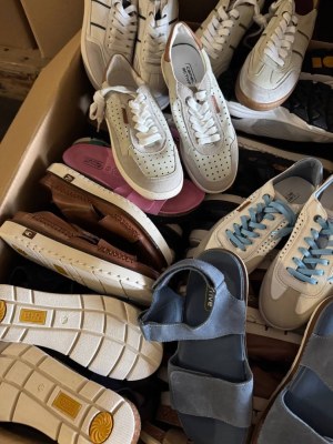 11,50€ Chaussures Camel Active mix femme, lot 306 avec 46 pcs, catégorie A, nouveaux mo...