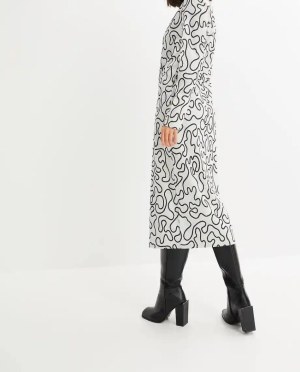 Robes pour femmes en gros, Catégorie A, tailles 32–48, à partir de 2,90 €, printemps/ét...