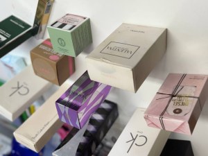 12,65€ par pièce – Cosmétique & Parfum (Mix), 102 pièces, marques de renommée mondiale...