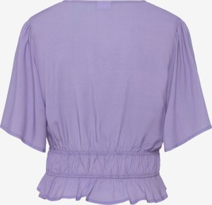 À partir de 2,30 €/pièce. Blouses femme catégorie A, issues de catalogues allemands, ta...