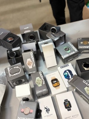 40,79€ par pièce – Montres connectées de marque (Mix), 146 pièces, retours clients