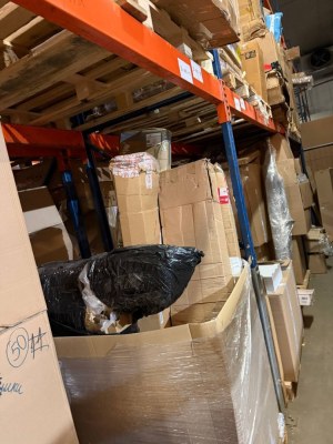 27,80€ par pièce – Stock de meubles, catégorie A/B/C, disponible immédiatement