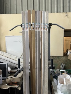 Plinthes bois differentes teintes