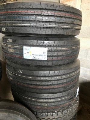 Pneus Poids Lourd (Camions)