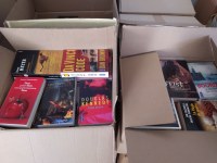 LIVRES EN GRANDE QUANTITÉ, TOUTE L'ANNÉE