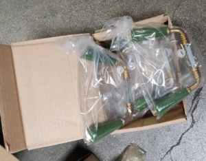 Poignée de porte et fenêtre en laiton et porcelaine